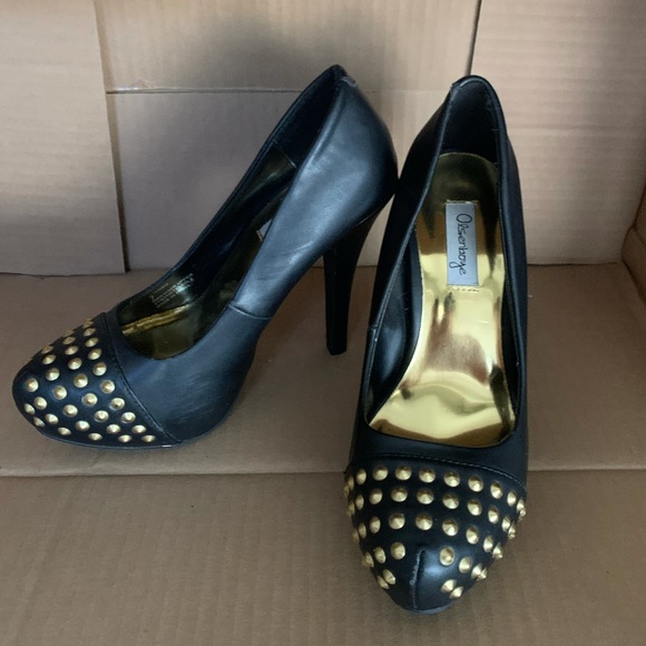 Like new gold studded heels - Picture 5 of 7